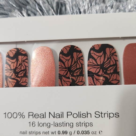 Color Street Wing It On Red to Copper Duochrome Butterfly Wing Design Nail Strip - Picture 5 of 5